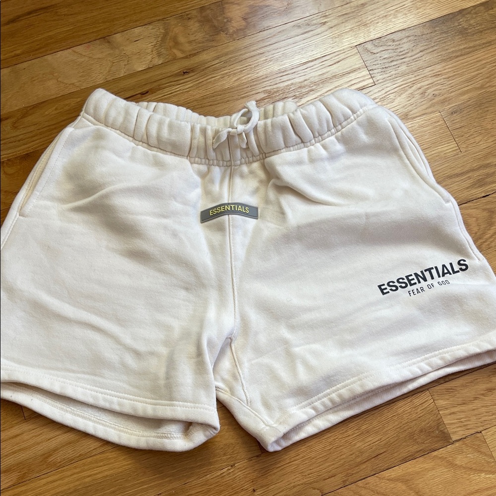 Essentials Cream Casual Shorts